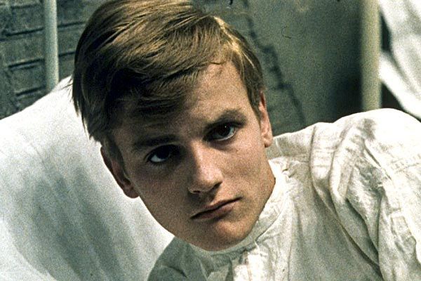 zyf">雅克·贝汉( i>1941年7月13日-2022年4月 /i>)(jacques perrin)