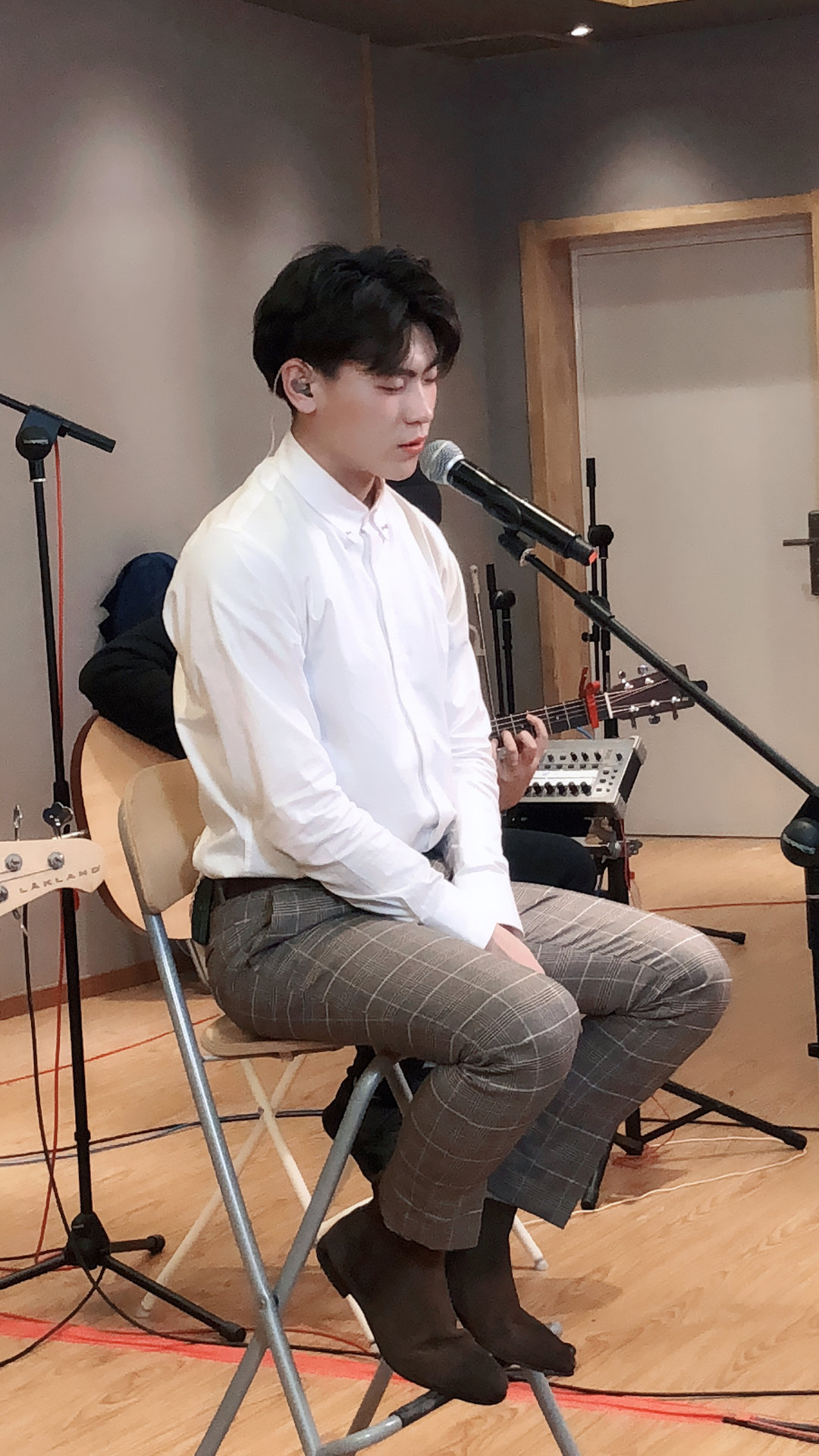  p data-id="gnx3hc5icy">隔壁老樊,本名樊凯杰,1998年11月2日出生于