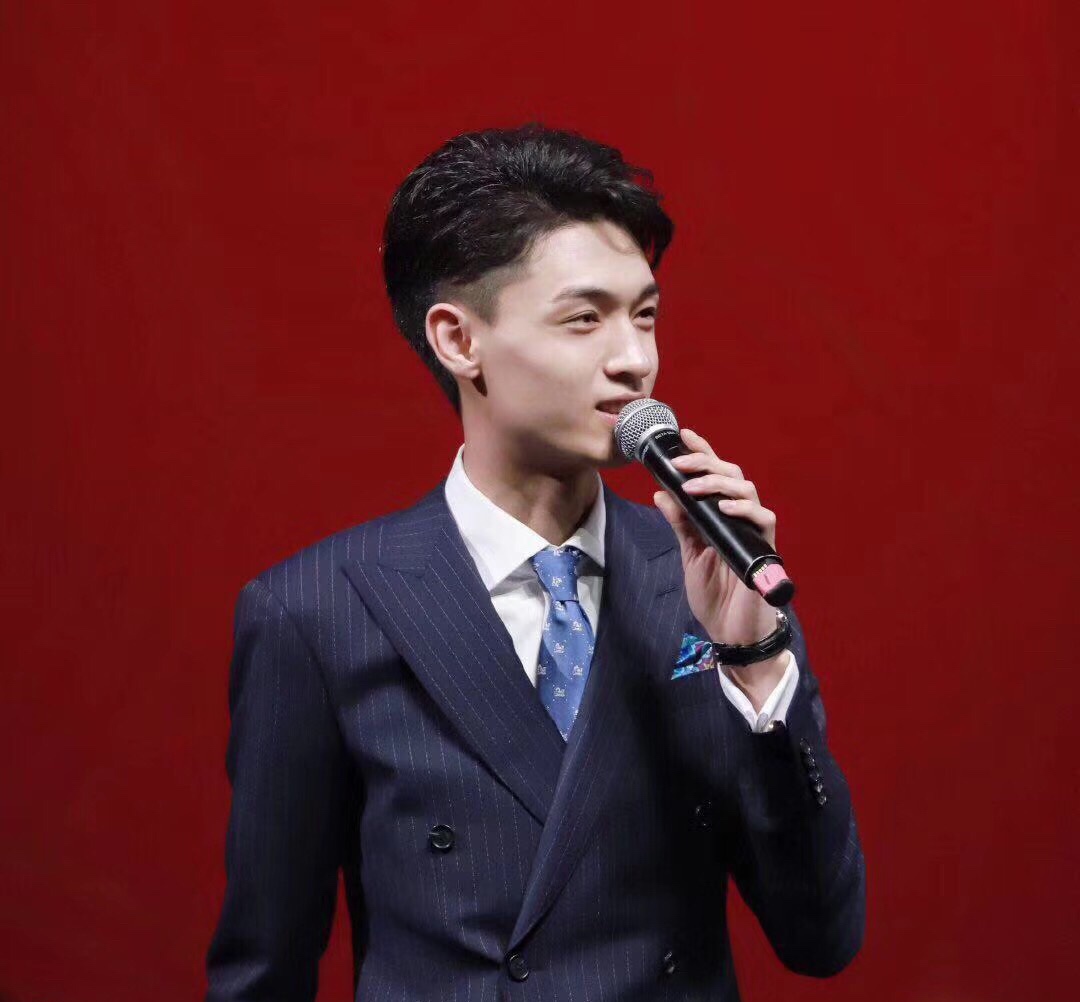 秦霄贤