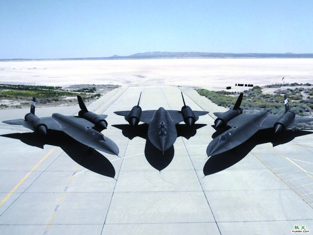  p>侦察机(reconnaissance aircraft)是专门用于从空中进行侦察,获取