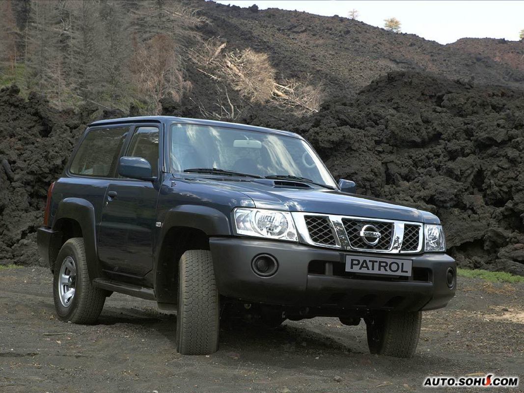  p>途乐(patrol)是日产汽车首款全尺寸suv,第六代在2010年初发布.