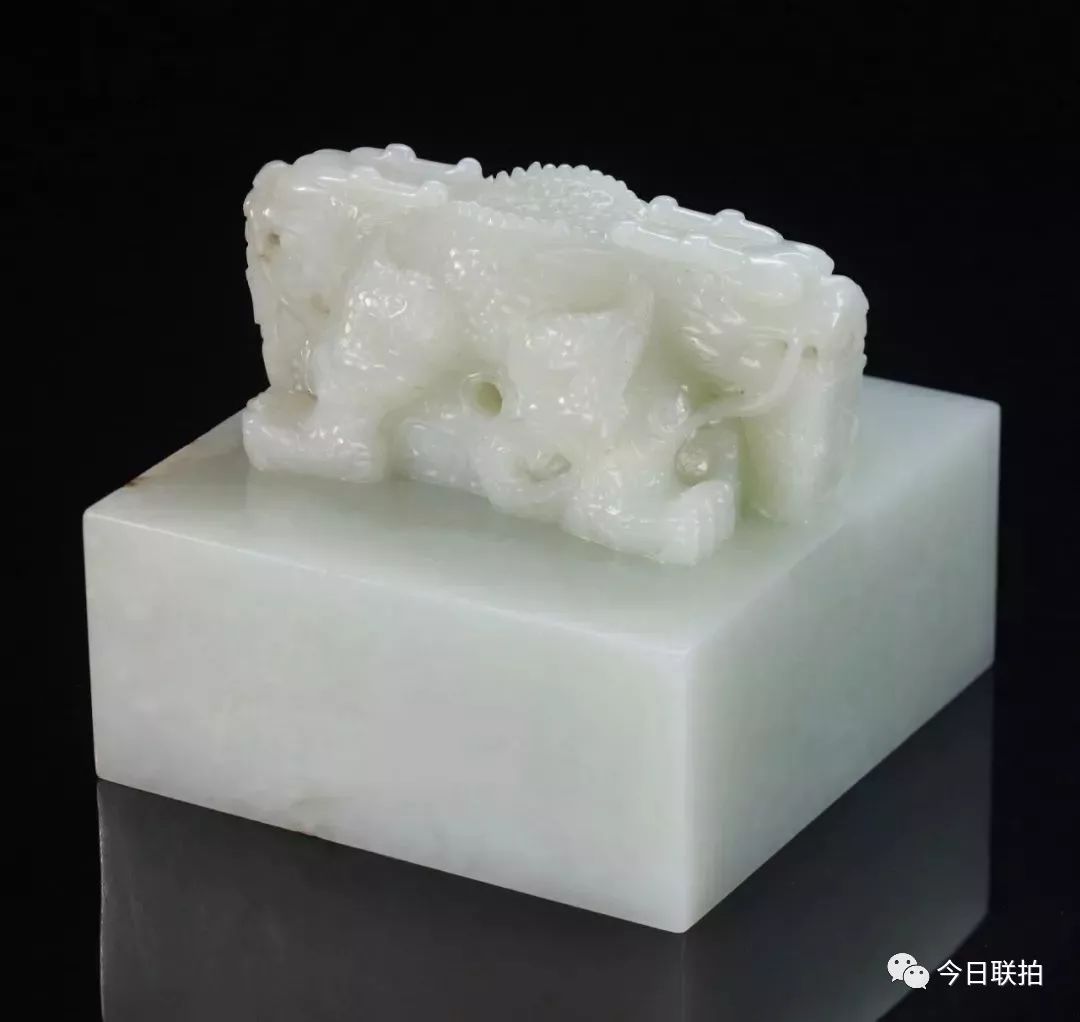 【値下げ】中国国家博物館　盾・置物　大清乾隆 値下げ】中国国家博物館 盾・置物 大清乾隆 値下げ】中国国家博物館 盾