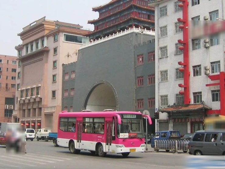 东路,会展路,南京南街,银杏路,羊安三街,金钱松路,新运河路,沈营路