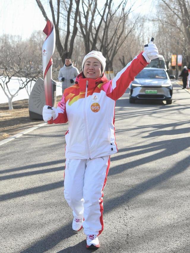 高颖