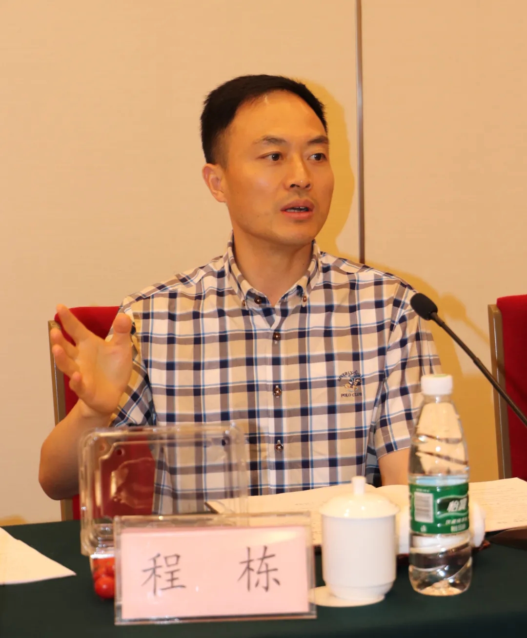  p data-id="2j2skfymukj">程栋是江西上饶广丰县洋口镇壶村人,父母都