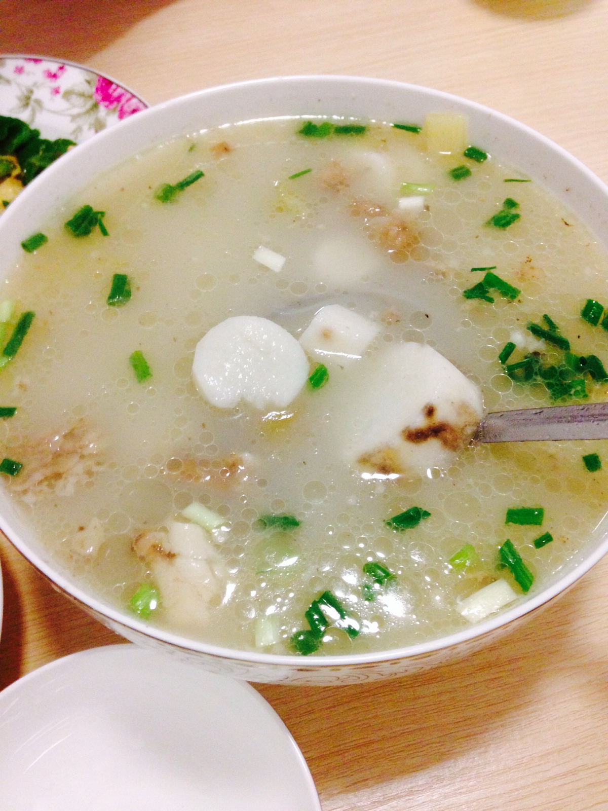 山药筒骨紫菜汤