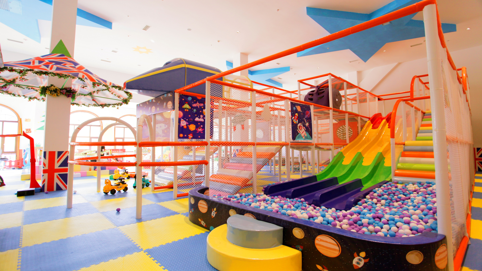  p>荣逸四季童话酒店是一家亲子度假主题酒店,位欧式建筑风格,并拥有