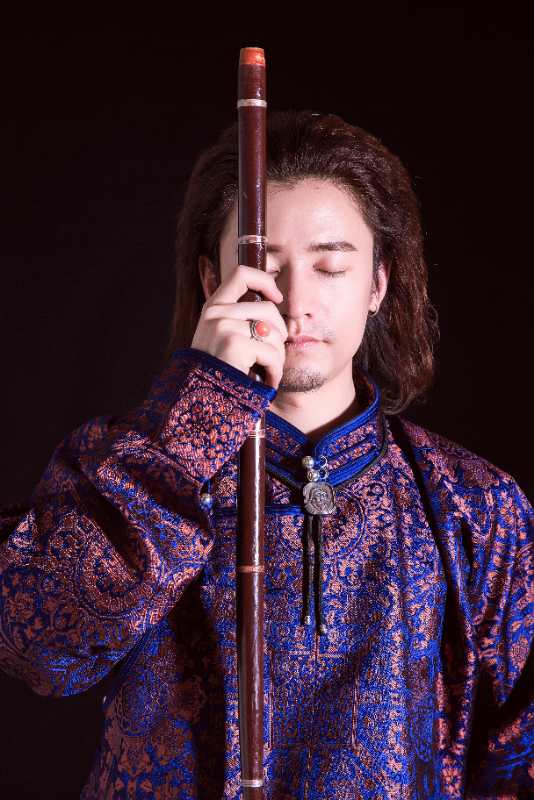  p>赵苏力德,男,蒙古族歌手 sup data-ctrid="d57i4ag">1 /sup>.