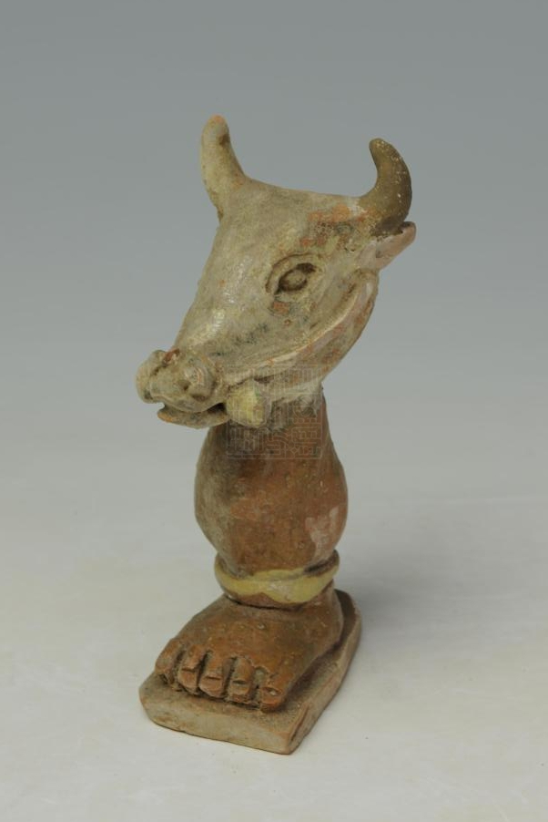 宋褐釉陶牛头镇墓兽