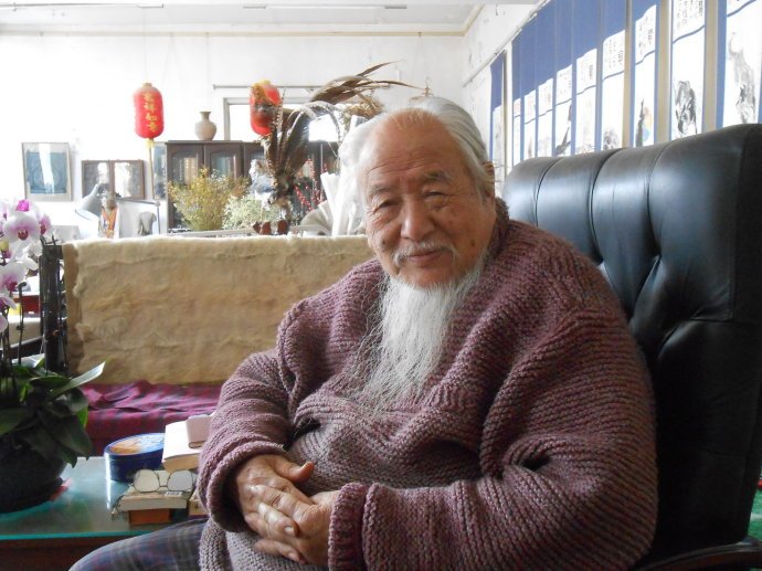 侯一民（中国当代油画家、壁画家、雕塑家、美术教育家，第三套、第四套人民币图案设计者）_百度百科