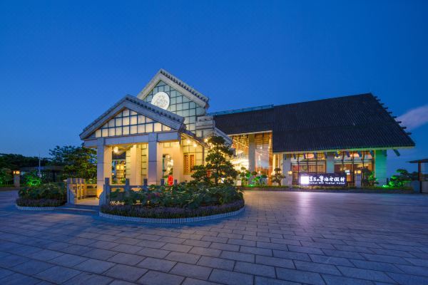  p>广州番禺莲花山粤海度假酒店属五星级酒店.