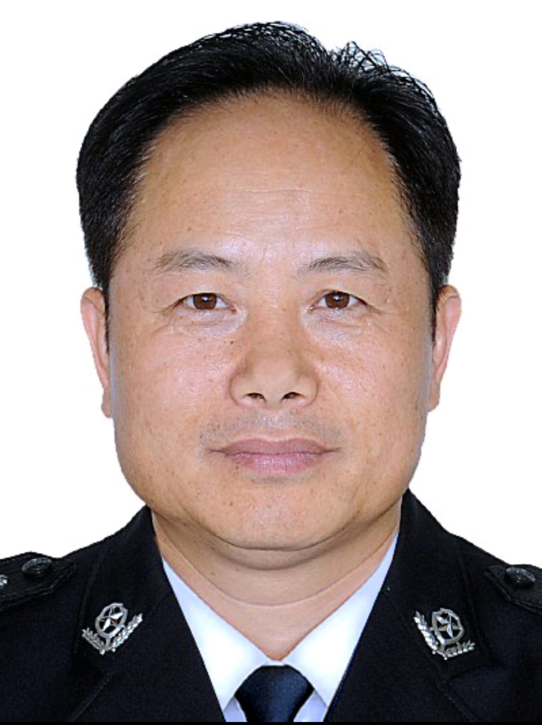  p>黄锡明,现任广东省东莞市公安局党委副书记,副局长,一级调研员.