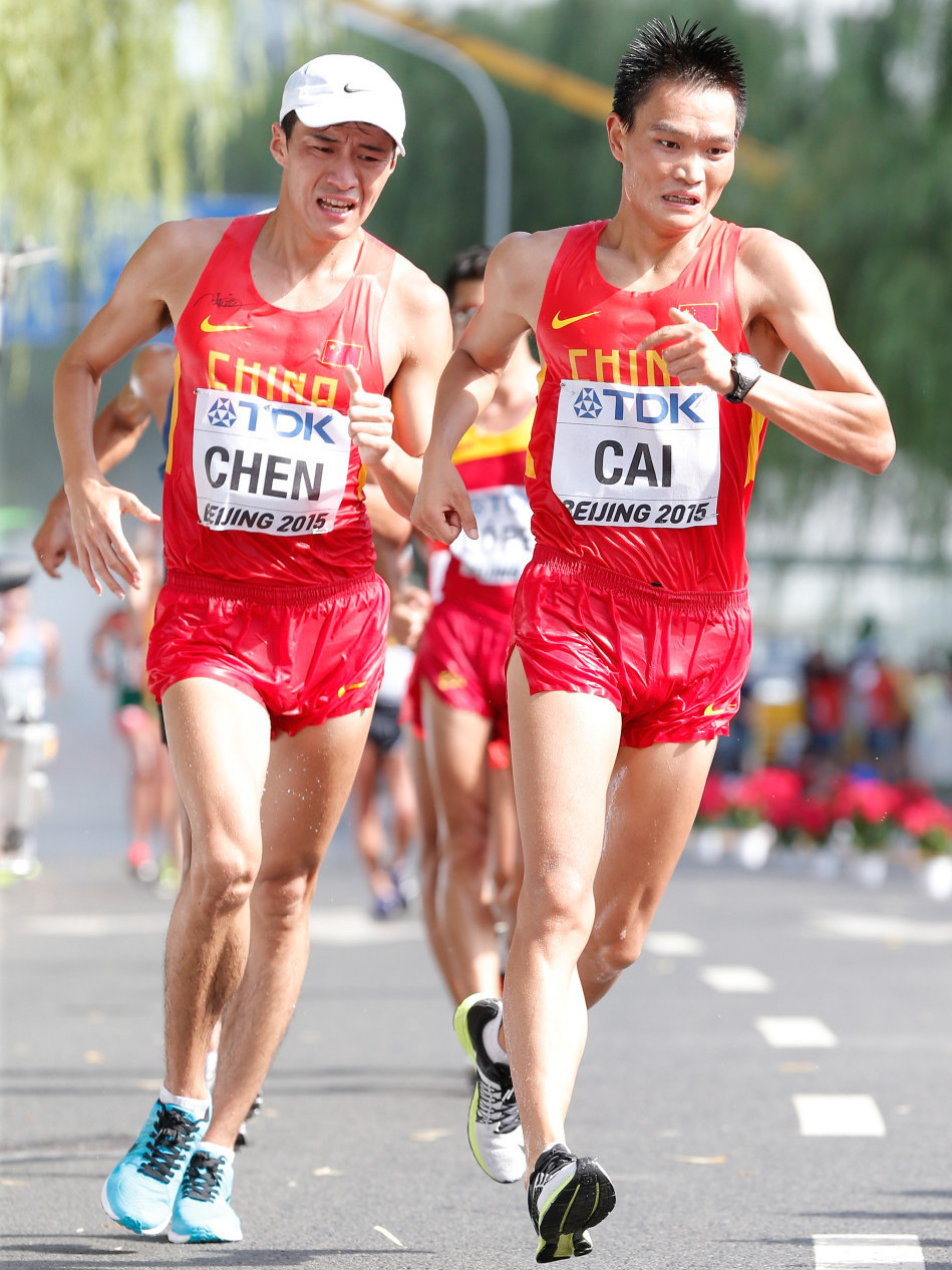  p>竞走(race walking)在旅行走路的基础上发展起来,是两腿交互迈步