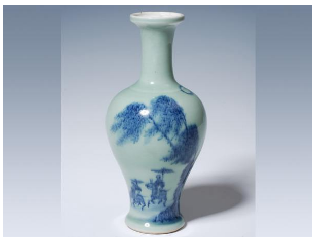 清道光东青釉青花小瓶