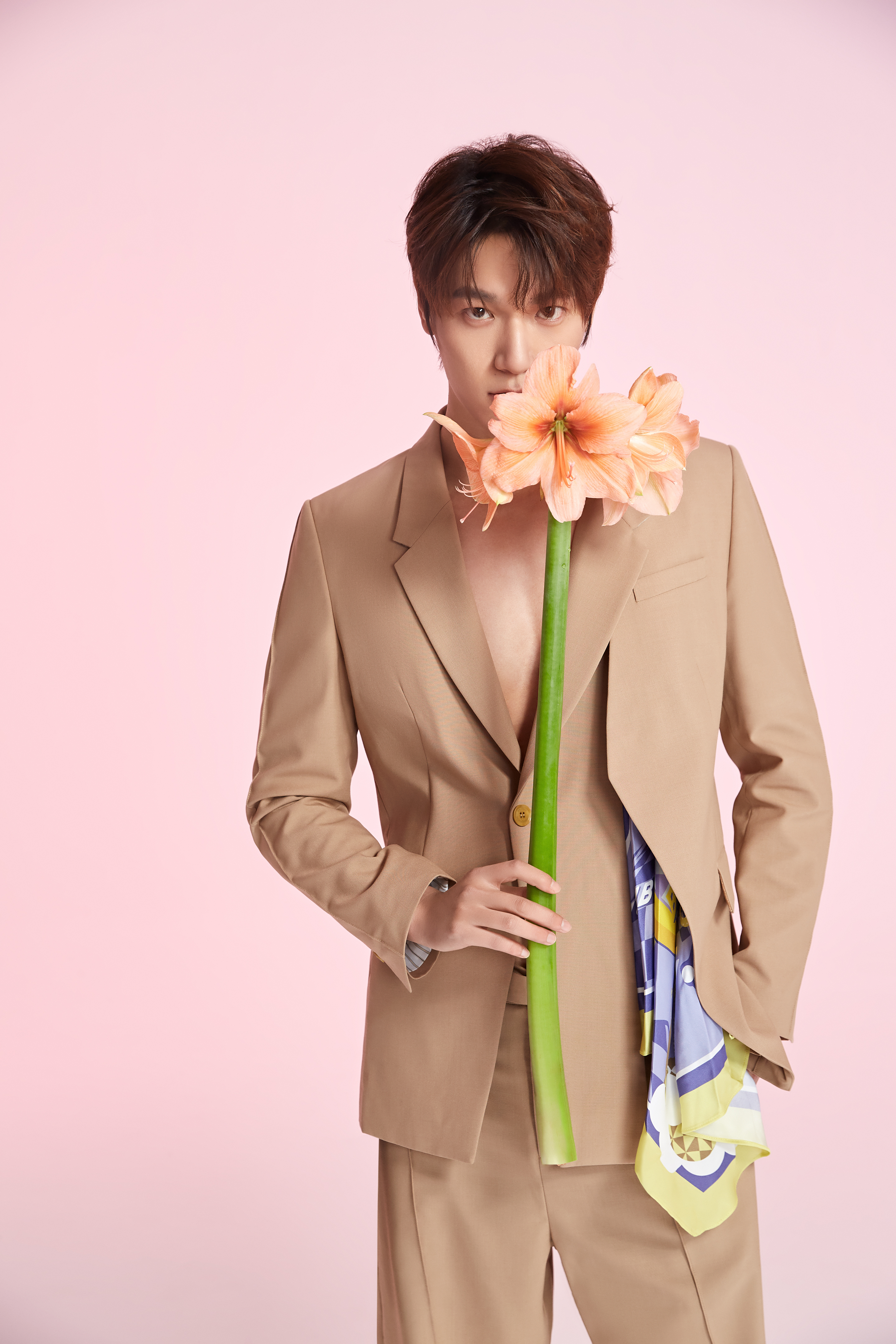  /p> p data-id="t15ban4mytdq">2020年,参演网剧《 a target="_blank