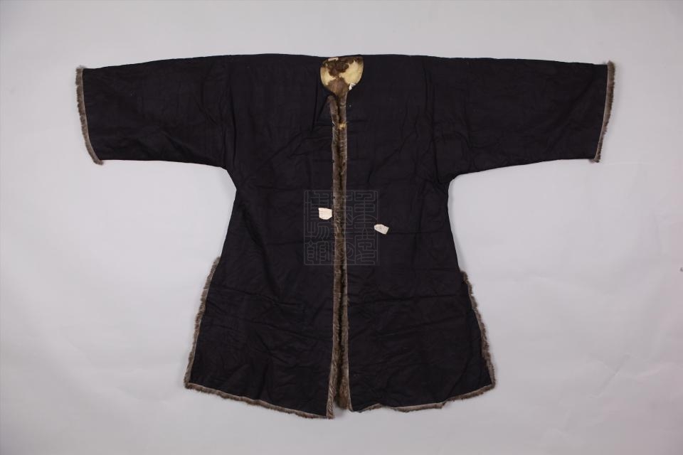 民国深蓝色花缎灰鼠皮男衣