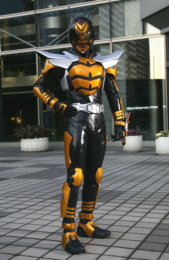 假面骑士thebee