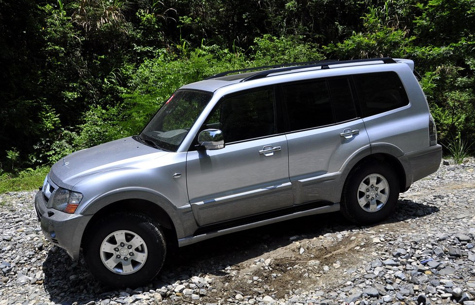 2011款帕杰罗v73 3.0glx手动