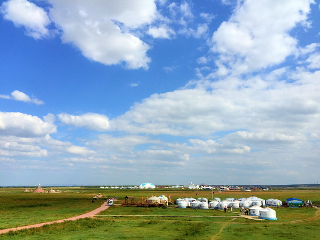 >中都草原位于河北 a target="_blank" href="/item/张家口市/182381"