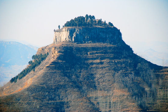 href="/item/岱崮/1503630" data-lemmaid="1503630">岱崮 /a>地貌