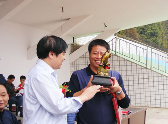 汨罗市一中