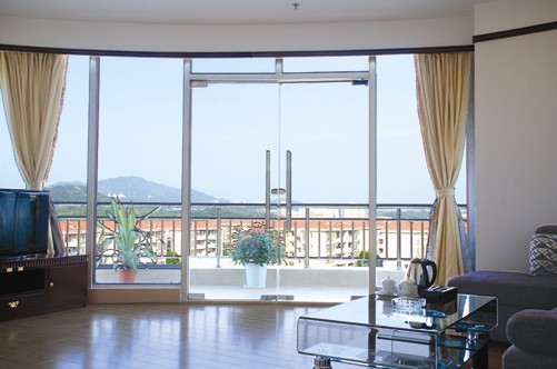 凤来仪商务酒店