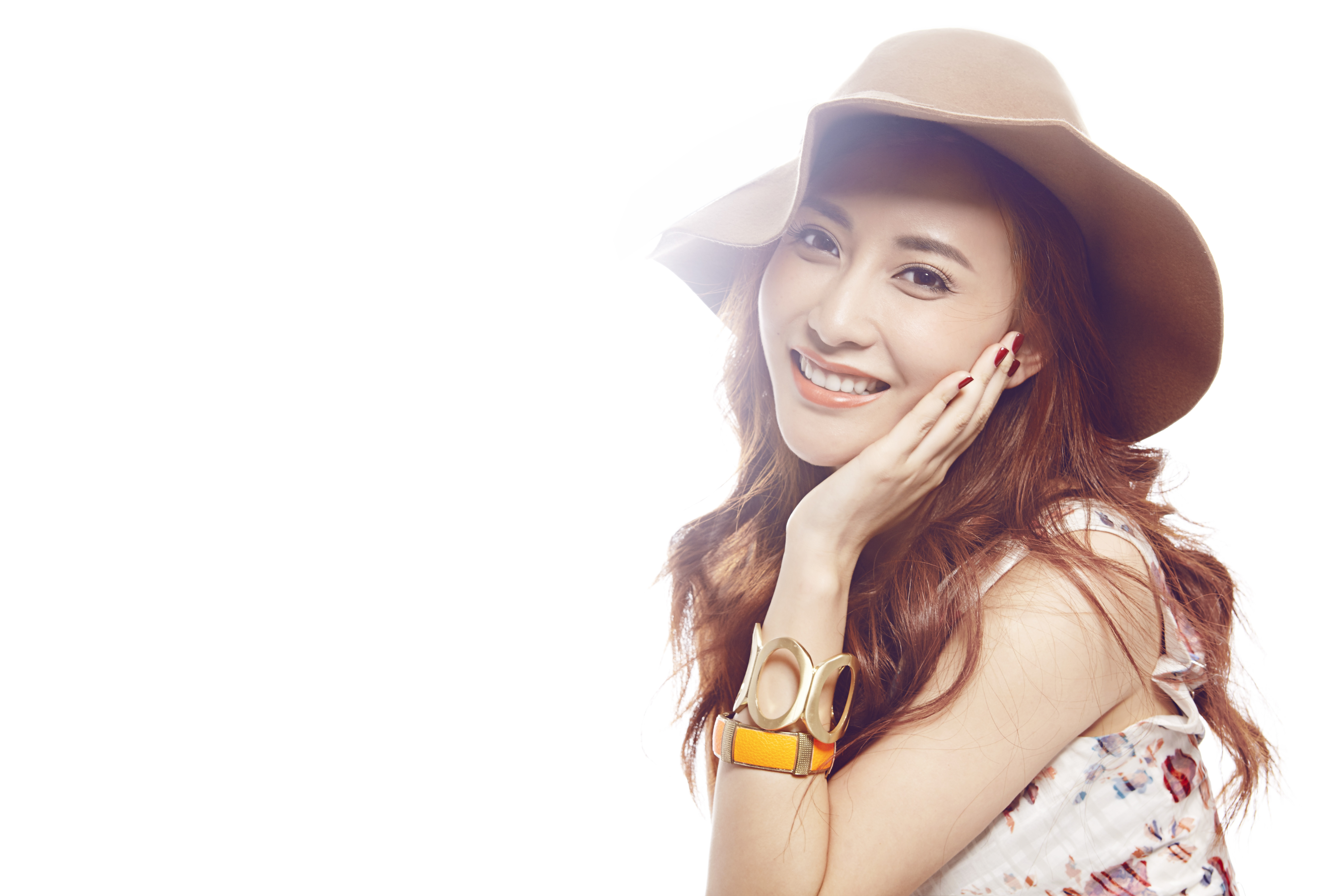  p>晨阳(原名陈阳),出生于北京市,中国内地女演员,主持人,毕业于 a