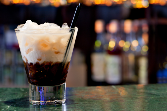 白俄罗斯鸡尾酒