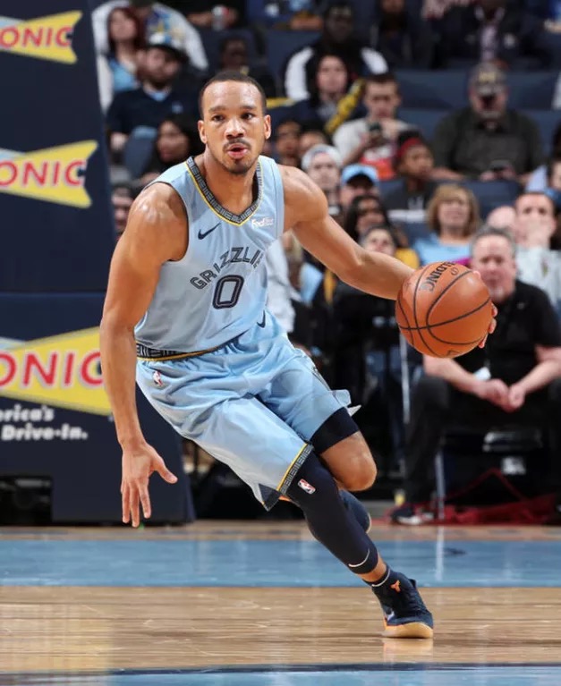  p>埃弗里·布拉德利(avery bradley),1990年11月26日出生于 a target