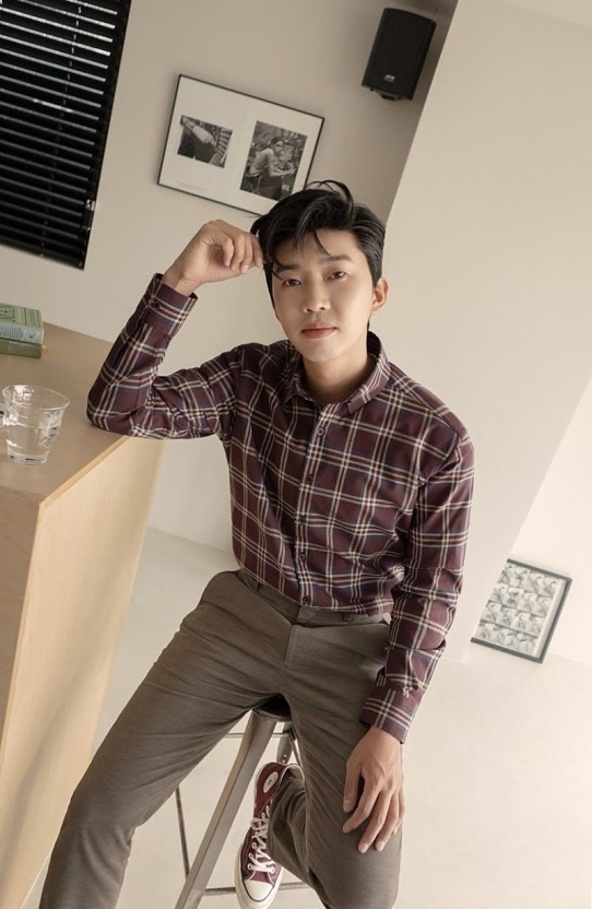  p>林英雄(         ),1991年6月16日出生于韩国京畿道抱川市,毕业于