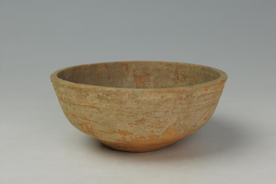 东汉青釉红陶碗