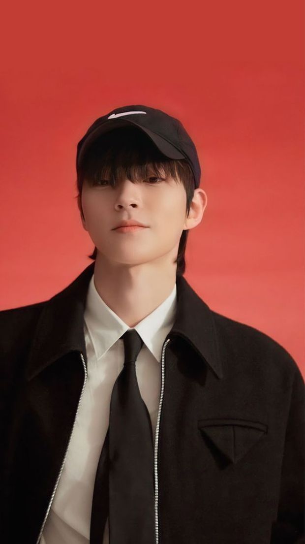  p data-id="gnwr6b7aqo">黄寅烨,1991年1月19