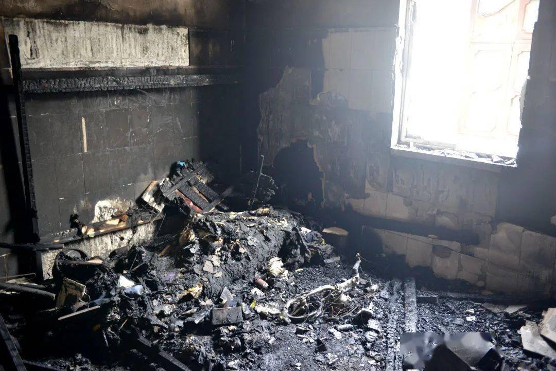 广东省普宁市南径镇东门村一民宅发生火灾