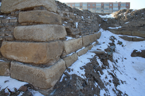 龙城宫城南门遗址局部