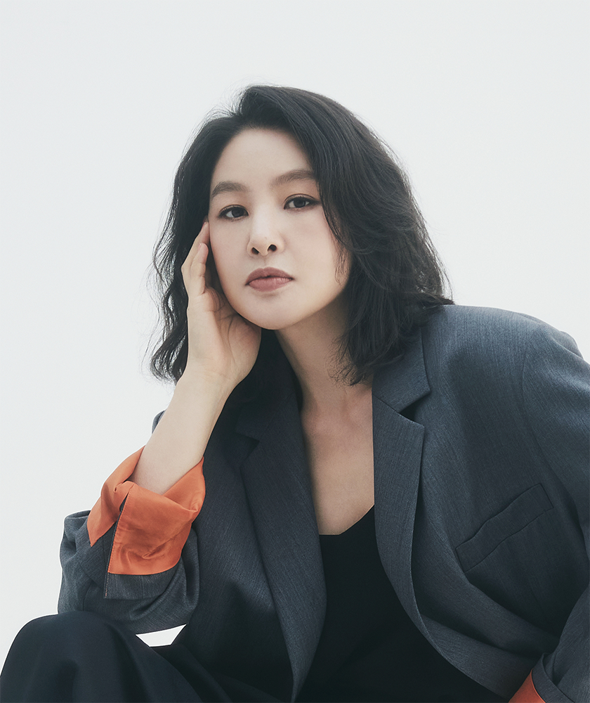 朴智英(         ,park ji young),1969年12月8日出生于韩国全罗北道