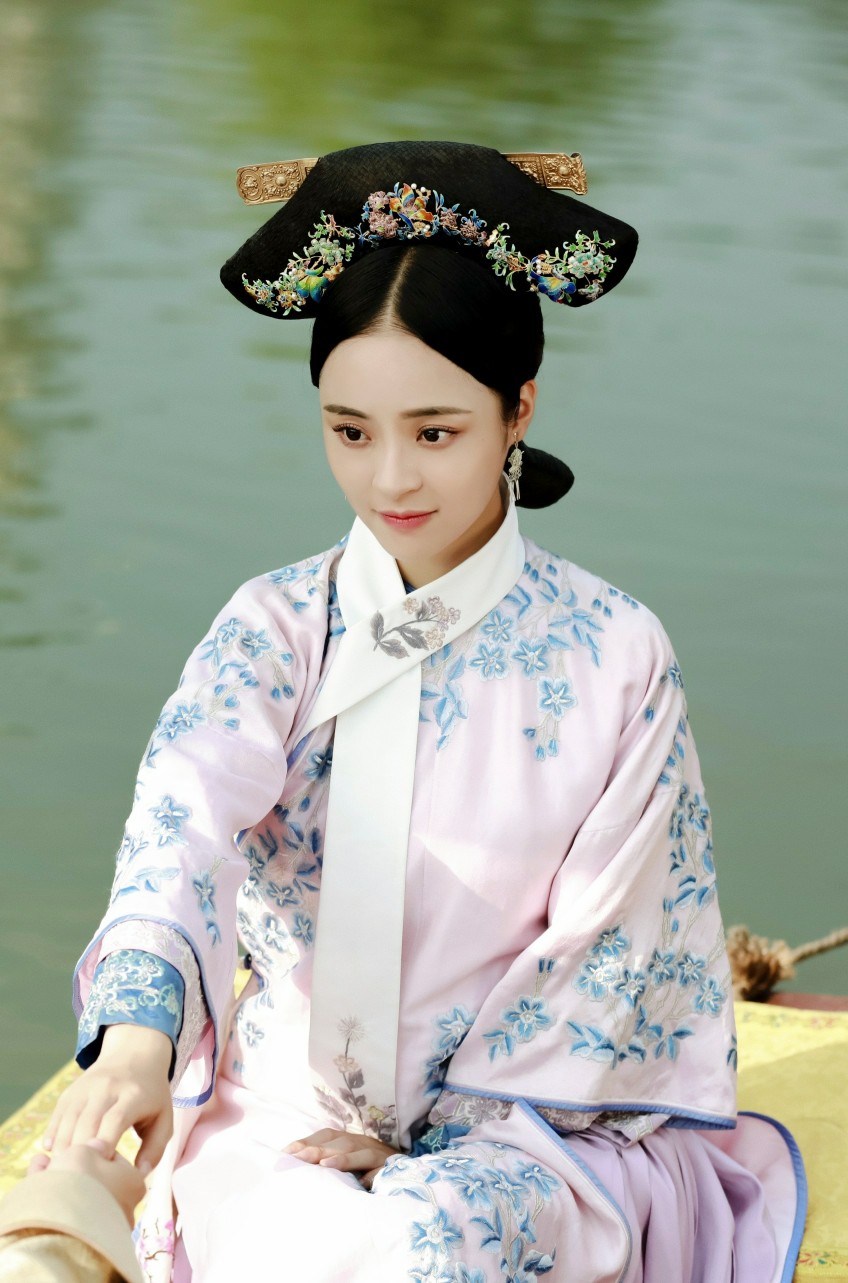  p>年姝媛,电视剧《 a target="_blank" href="/item/花落宫廷错流年