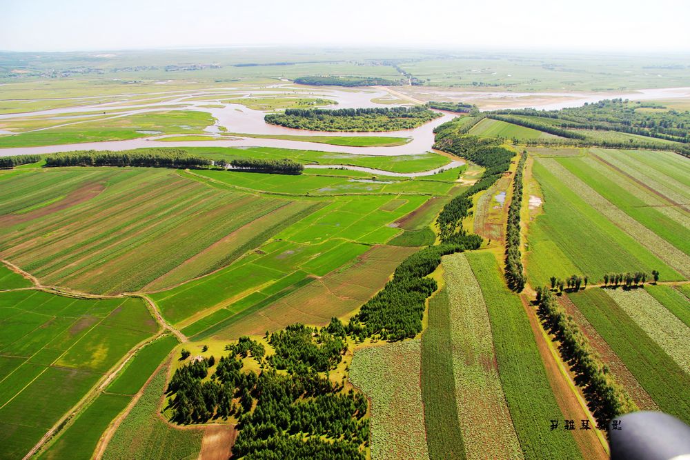  p>查哈阳农场,位于 a target="_blank" href="/item/黑龙江省