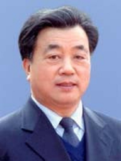 齐河县人,文化程度大学,曾任山东省济南市人大常委会主任,党组书记