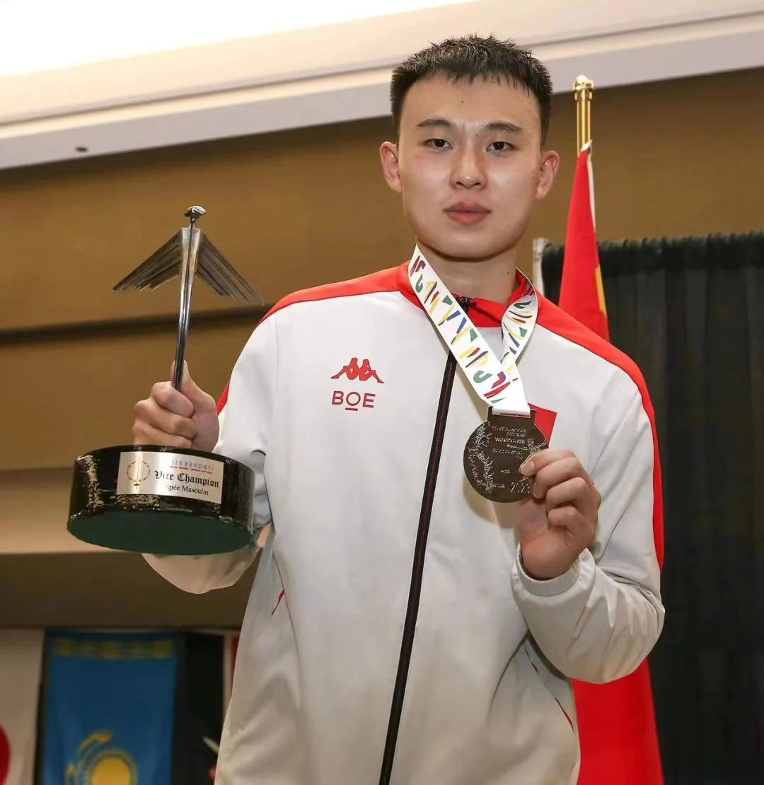 gnfgx42oe6">王子杰,男,1996年7月15日出生于江苏徐州,中国击剑运动员