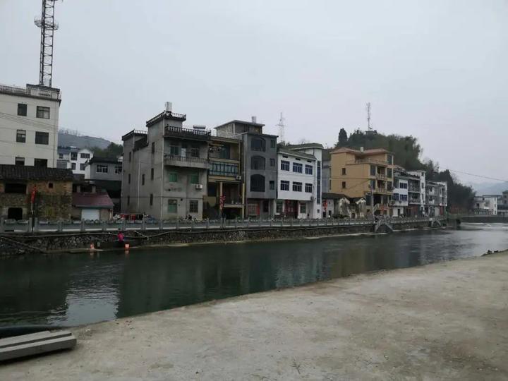  p>村头镇,隶属于浙江省衢州市 a target="_blank" href="/item/开化