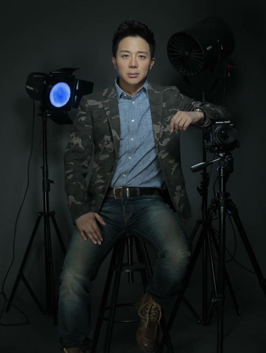  p data-id="gnwj9hk5n3">赵志刚,出生于北京市,中国内地男演员.