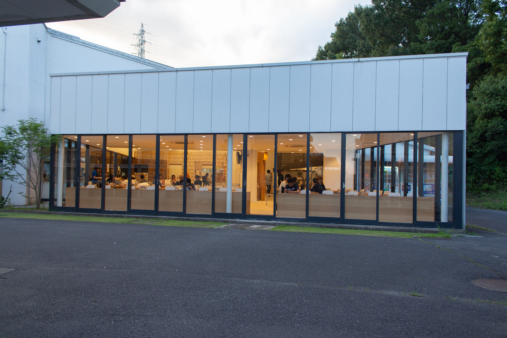  p>成安造形大学(日语:せいあんぞうけいだいがく,英语:seian