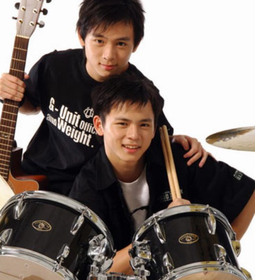 data-lemmaid="2710948">台北人 /a>,台湾演员,双胞胎哥哥 a target="