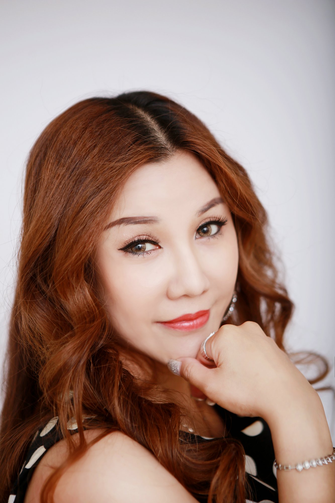  p>徐菲,中国内地女歌手.