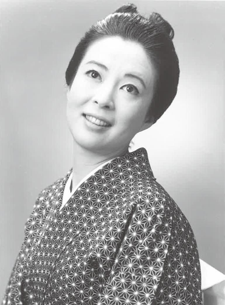  p>池内淳子,活跃于日本影视舞台的老牌女演员.