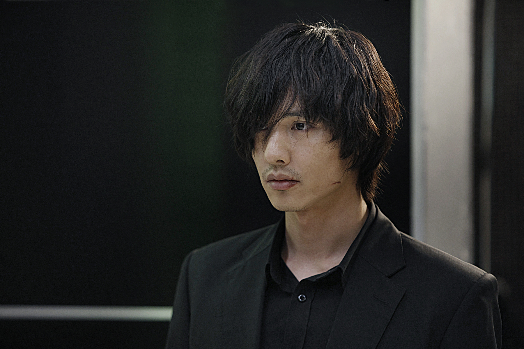  p>《孤胆特工》是由 a target="_blank" href="/item/李桢凡/4382911