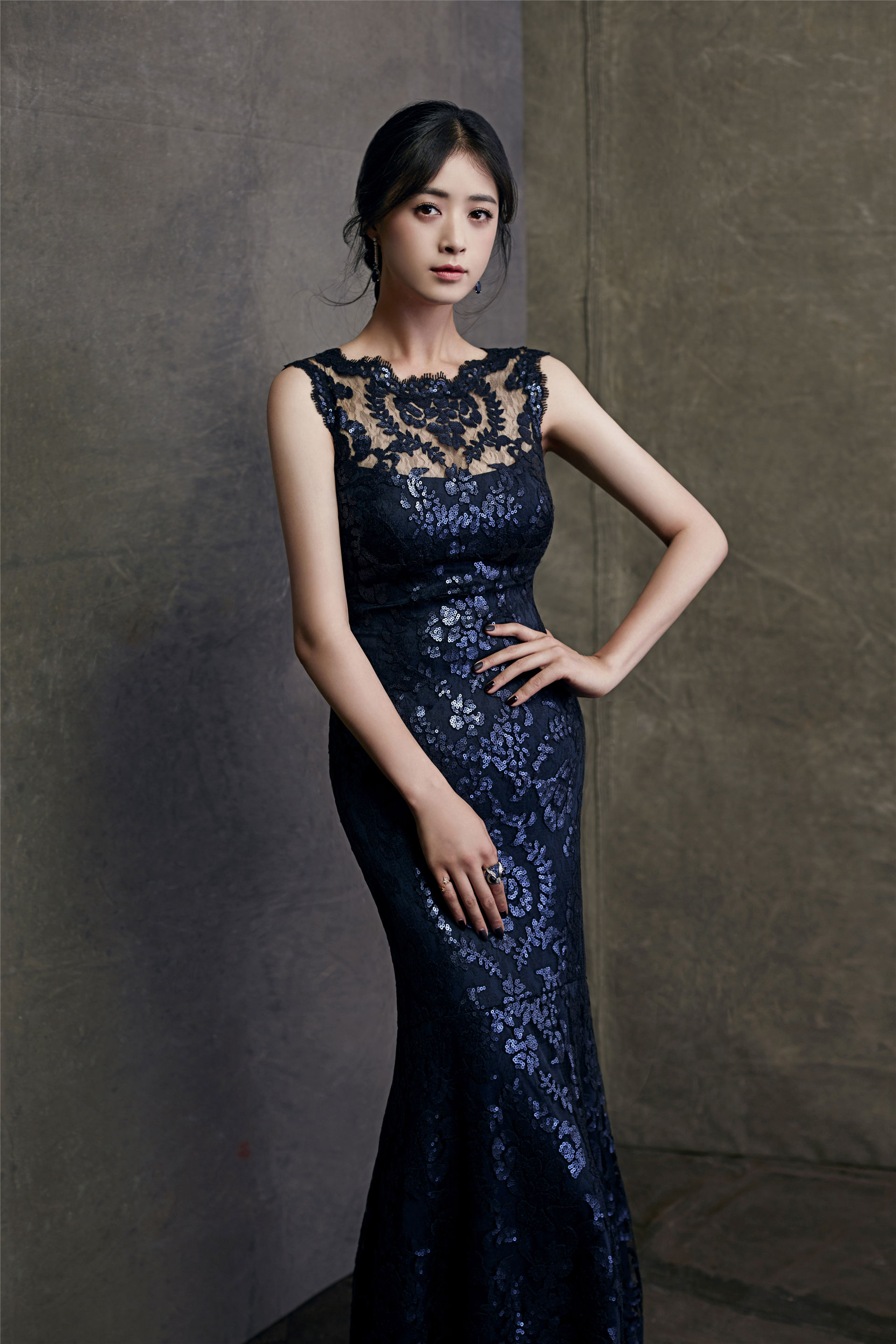 蒋欣,1983年5月8日出生于新疆维吾尔自治区乌鲁木齐市,中国内地女演员