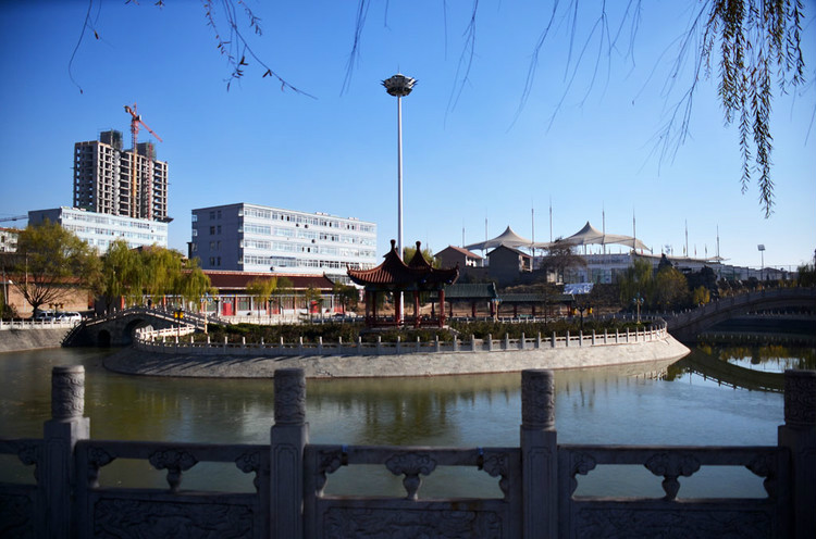  p data-id="gnzlcyfuuy">九龙公园位于翼城县城南部,东与奥体中心