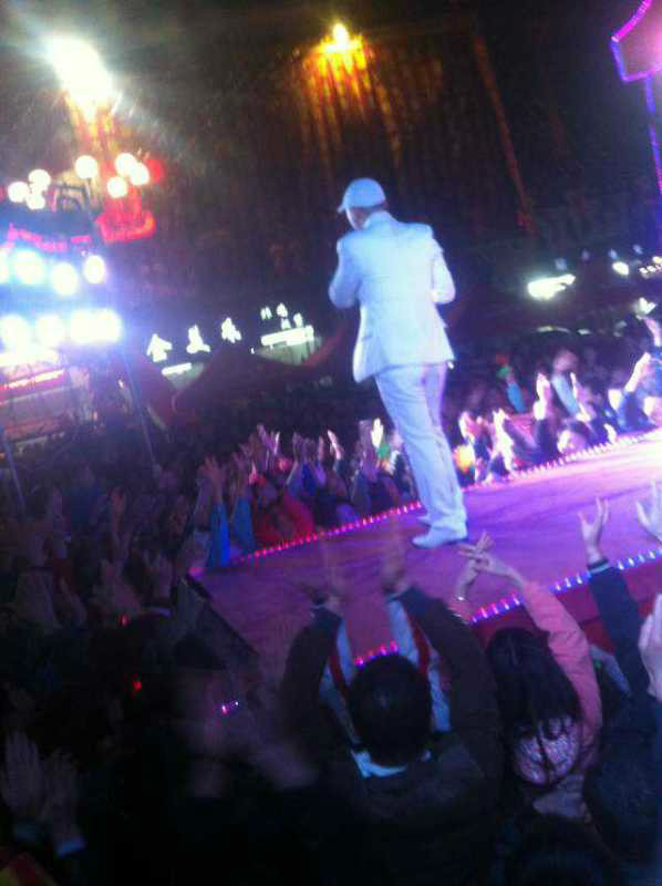 href="/item/歌手/16693" data-lemmaid="16693">歌手 /a>过江龙(姓名