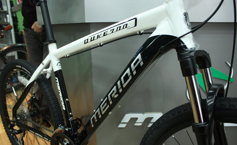  p>美利达公爵700是由美利达公司开发的一款山地车.